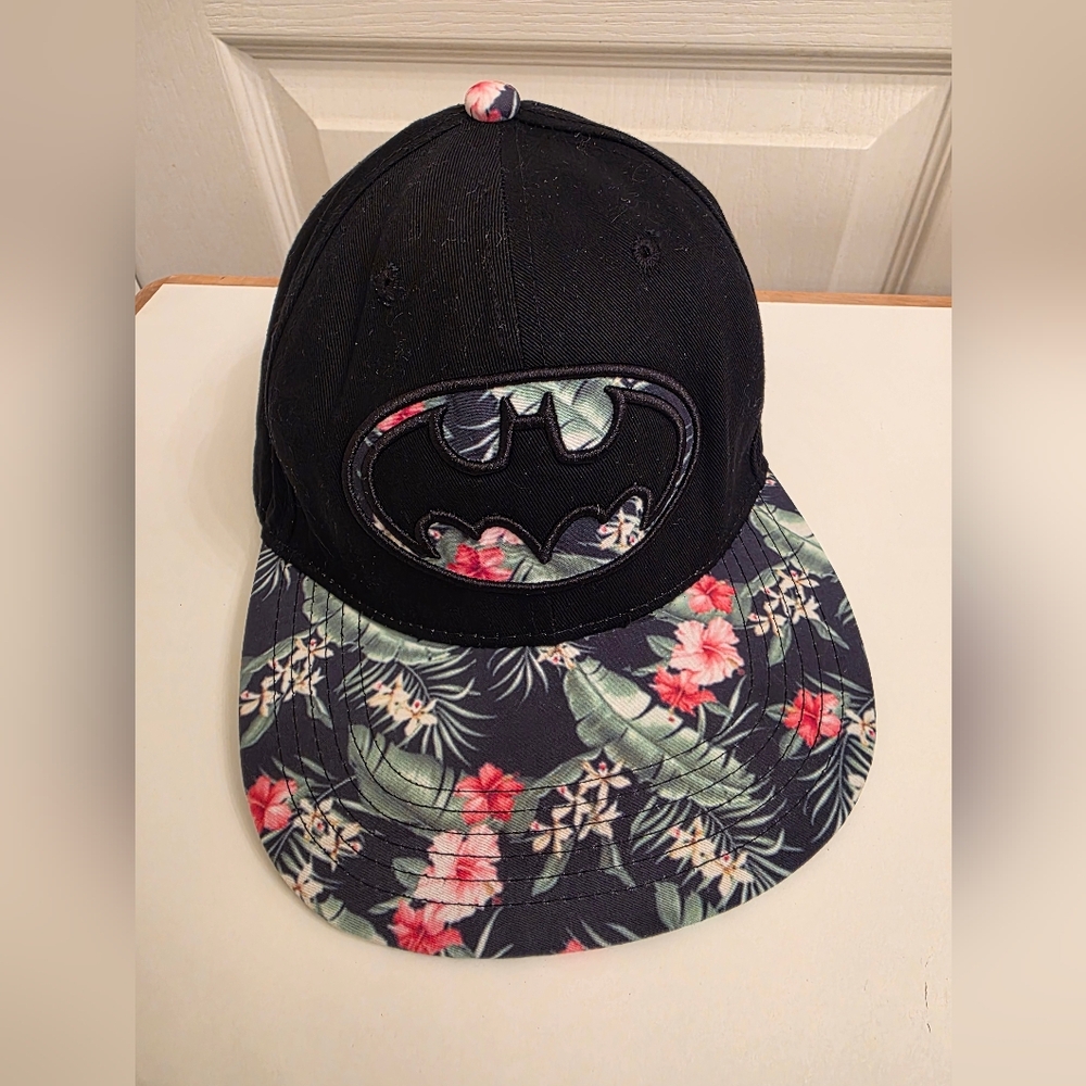 Batman - DC Comics Black/Floral Tropical Hawaiian Snap Back Hat